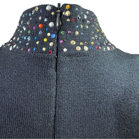 St. John Black Knit Sleeveless Top with Beaded Embellishments Sz Small - Picture 4 of 11